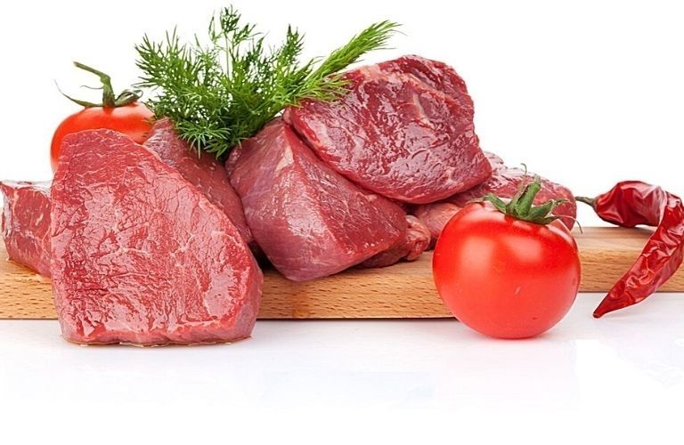 Ăn nhiều thịt đỏ dễ khiến khớp gối bị sưng viêm