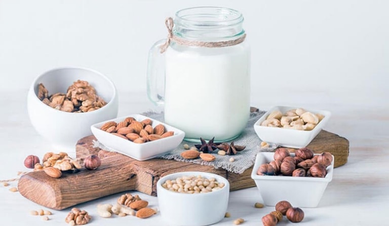“Bệnh sỏi thận uống sữa gì?" lời khuyên nên chọn sữa hạt