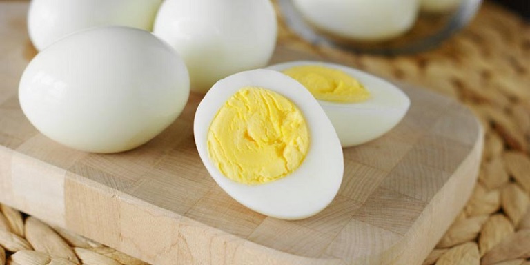Đau họng nên ăn gì - Hãy chọn trứng luộc