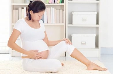 Đau khớp háng khi mang thai: Nguyên nhân và biện pháp xử lý