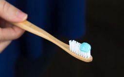 Chuyên gia lý giải cắt amidan xong có được đánh răng không?