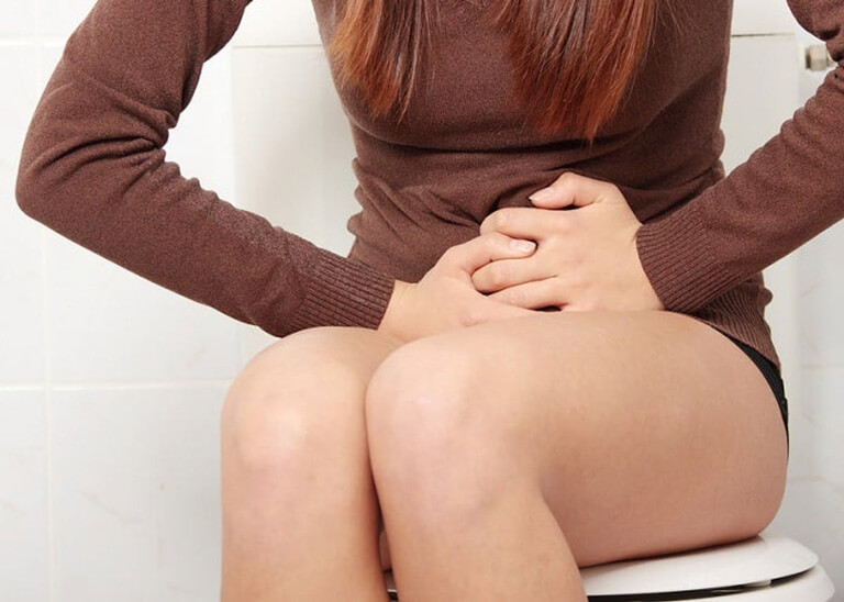 Tiểu rắt ở nữ là triệu chứng phổ biến hiện nay