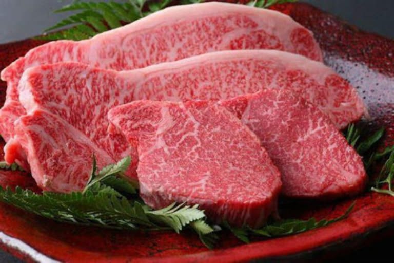 Thịt bò gây kích ứng da, không nên sử dụng cho người bệnh da liễu