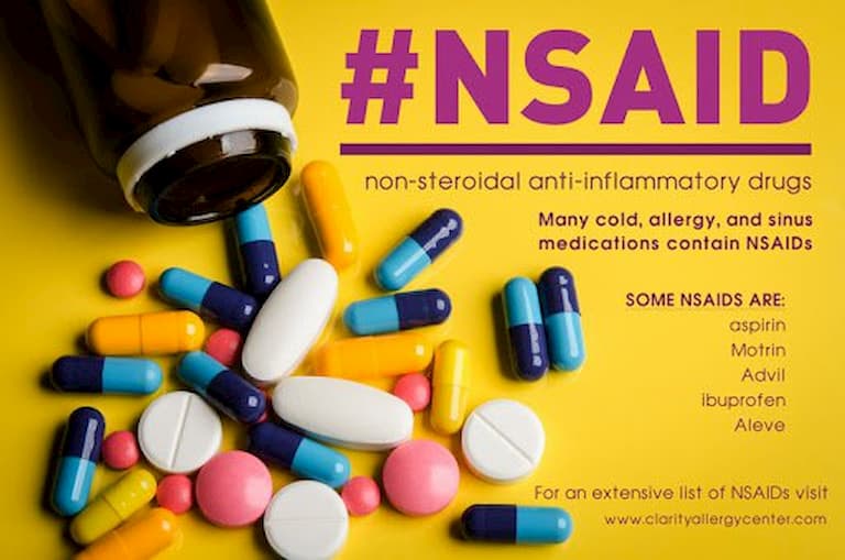Thuốc chống viêm NSAIDs thường được sử dụng trong điều trị viêm đau khớp tay