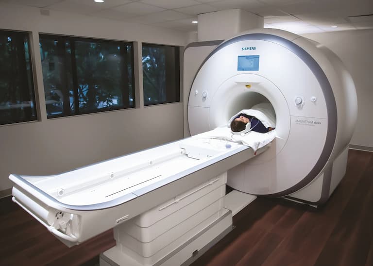 MRI là một trong những biện pháp được dùng trong chẩn đoán lồi đĩa đệm