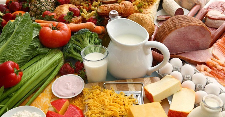 Chế độ ăn lành mạnh có thể giúp hạn chế nguy cơ mắc viêm khớp cấp