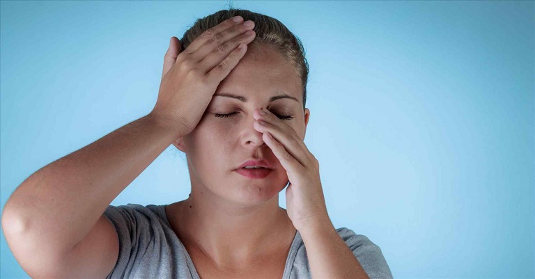 Bệnh viêm xoang gây sưng mặt có thể xảy ra biến chứng nếu không điều trị kịp thời