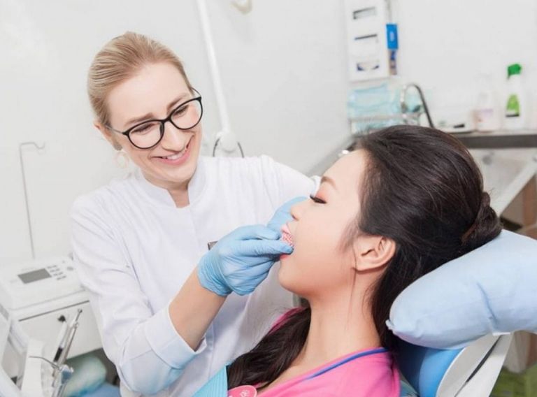 Nha khoa Peace Dentistry sở hữu đội ngũ bác sĩ có trình độ chuyên môn cao