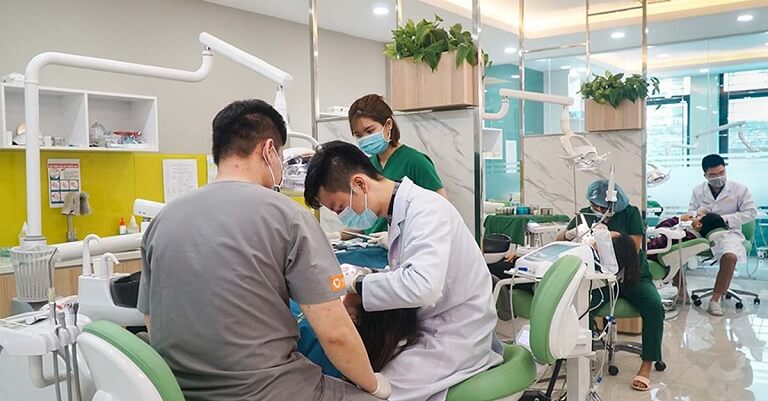 Nha khoa Sunshine Dental Clinics hoạt động chính trong lĩnh vực răng thẩm mỹ