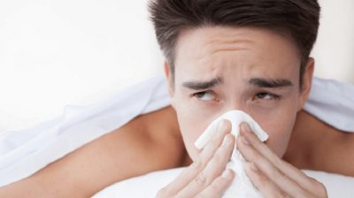 Viêm xoang không thở được khiến người bệnh mệt mỏi, khó chịu