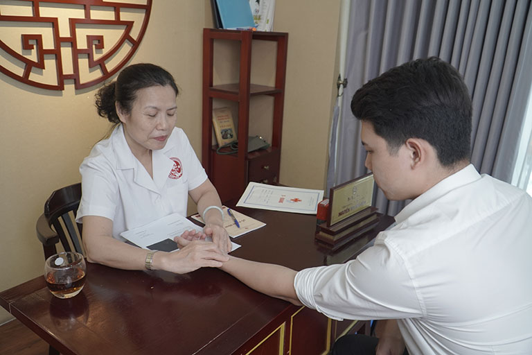 Anh Nguyễn Văn Thanh là bệnh nhân đến khám chữa tổ đỉa tại Nhất Nam Y Viện