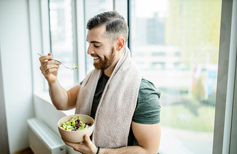 Để cải thiện rối loạn cương dương, nam giới cần có một chế độ ăn uống khoa học