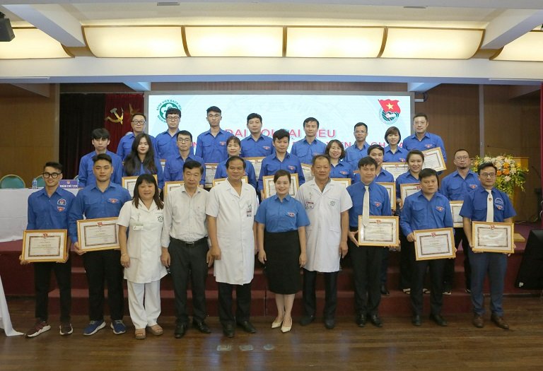 Bệnh viện Bạch Mai với đội ngũ chuyên gia giàu kinh nghiệm