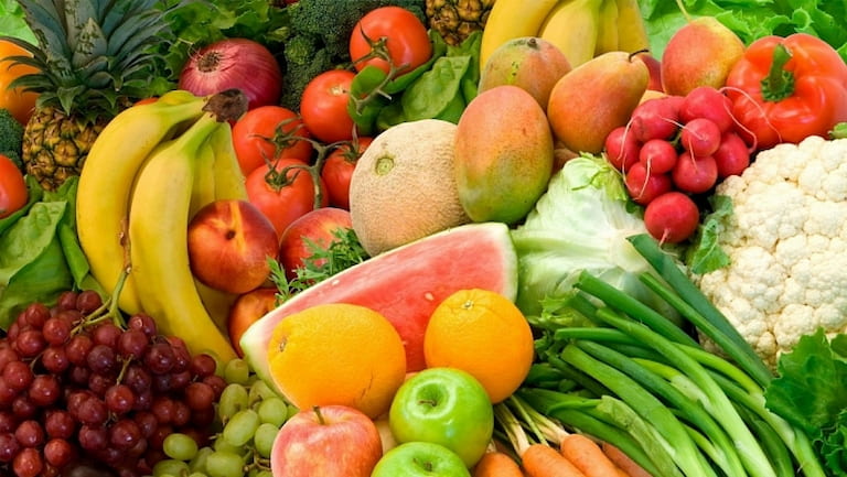 Người bệnh nên tăng cường thêm rau xanh và trái cây