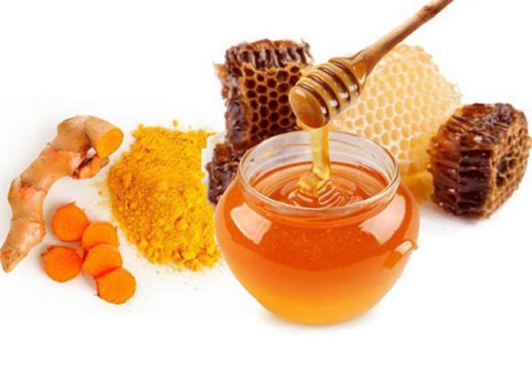 Mật ong có thể dùng với nghệ tươi hoặc bột nghệ để chữa đau dạ dày hiệu quả