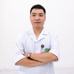 Bác sĩ Nguyễn Mạnh Tùng