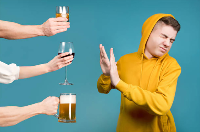 Hãy tránh xa rượu bia để phòng tránh di tinh