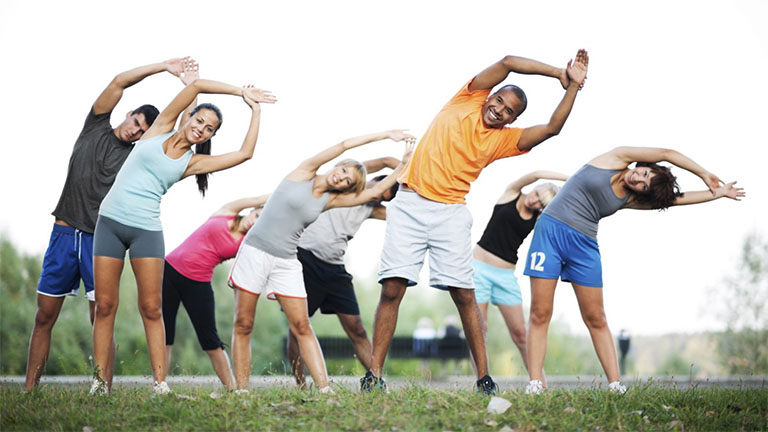 Tập luyện thể dục thường xuyên để tăng cường đề kháng chống lại tác nhân gây viêm da cơ địa
