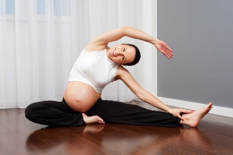 Vận động nhẹ cũng là giải pháp hạn chế chứng trào ngược dạ dày cho mẹ bầu
