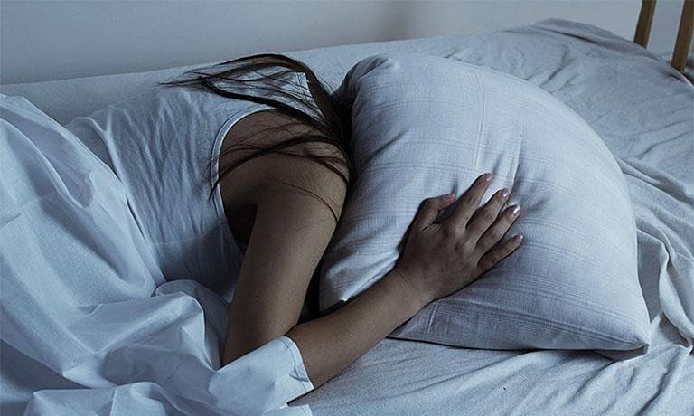 Trào ngược dạ dày khi ngủ gây ra rối loạn giấc ngủ